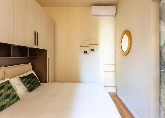 Easyhomes - Vincenzo Monti * Mediolan