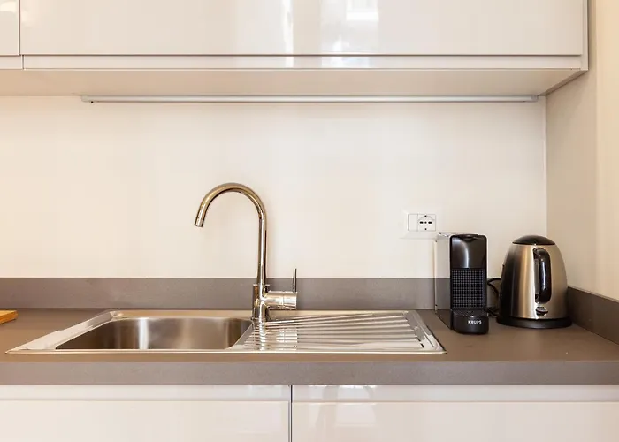Easyhomes - Vincenzo Monti Apartament *